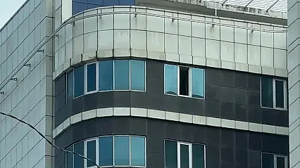 Bıçaklandı, Kurtarıldı, Pencereden Düşüp Öldü!