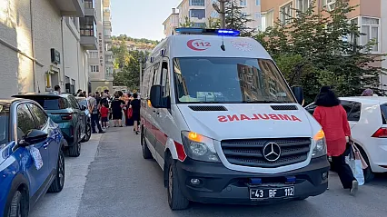 Bir Yanda Düğün Bir Yanda Ambulans: Mahalle Karıştı