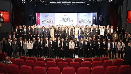 Birlik'te Seçim Yapıldı: Mustafa Bozbey'in Yerine Ahmet Akın Seçildi