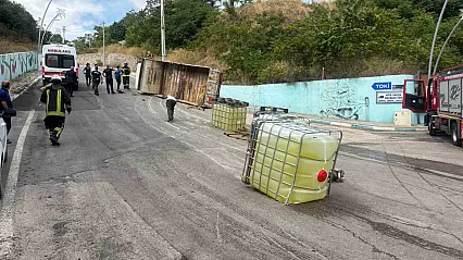 Çamaşır Suyu Tankları Yola Savruldu!