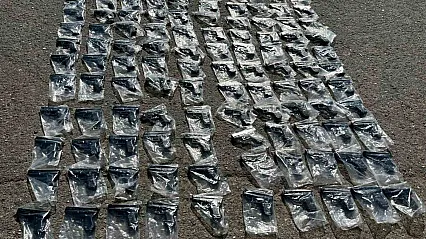 Cephanelik Gibi Otobüs! 120 Tabanca Ele Geçirildi