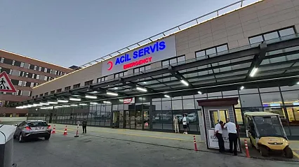 Haber Alınamayınca Kapı Kırıldı! Yaşlı Karı Koca Evde Baygın Bulundu