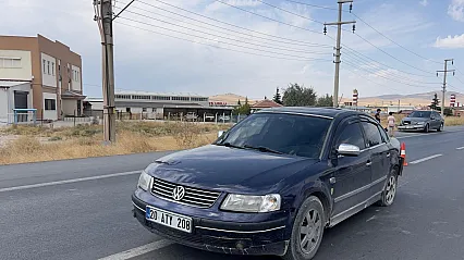 İki Otomobil Çarpıştı: 1 Yaralı