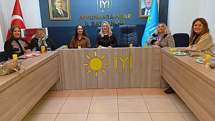 İYİ Parti'li Kadınlar İstişare Toplantısında Buluştu