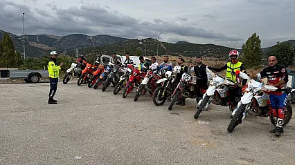 Jandarmadan Cross Motosiklet Sürücülerine Eğitim