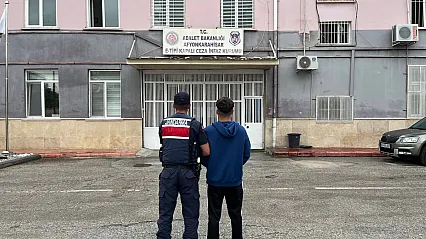 Jandarmanın Yakaladığı 40 Kişiden 10'u Tutuklandı