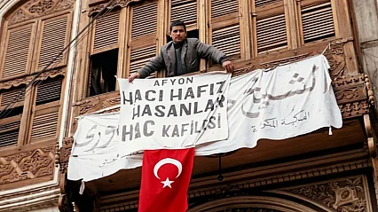Kâbe yolunda 65 yıl…
