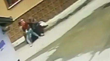 Kadının Boynundaki 185 Bin TL Değerindeki 17 Çeyrek Altın Böyle Çalındı