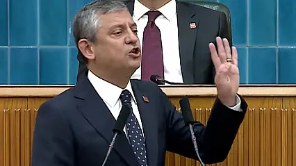 Özgür Özel CHP Kürsüsüne Çıktı, Yeni Partiyi Açıkladı