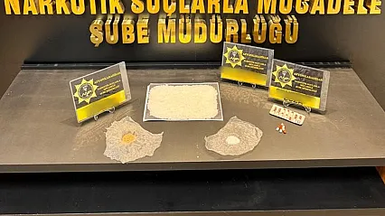 Polis Durdurduğu İki Otomobilde Uyuşturucu Ele Geçirdi