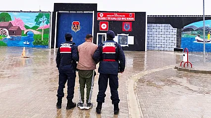 Sahtecilik Ve Yağma Hükümlüsü, Afyon'da Yakalandı