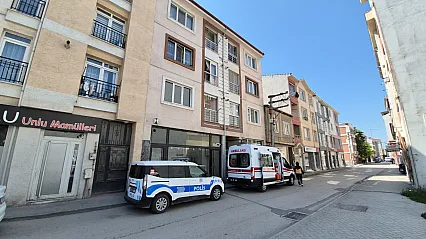 Yataktan Düşen Yaşlı Adam Yaşamını Yitirdi