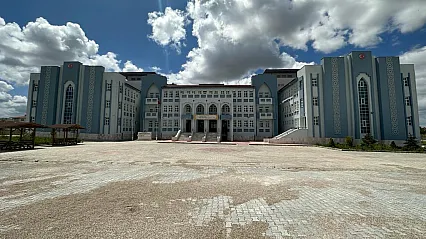 Zübeyde Hanım Kız Meslek Lisesi'nde Korkutan İddia! 5 Öğrenci Hastanede