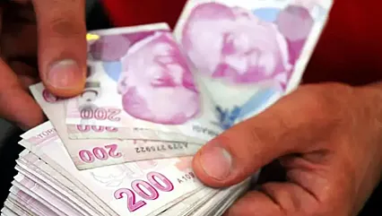 Emekli İkramiyesi ve Maaşlar Bugün Hesapta