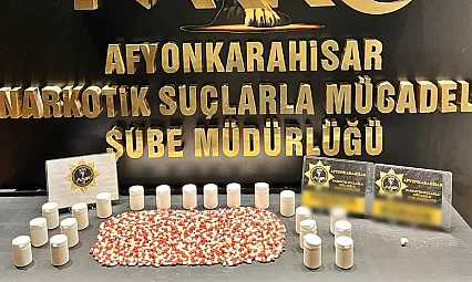 Afyon'da 1040 Adet Sentetik Ecza Ele Geçirildi