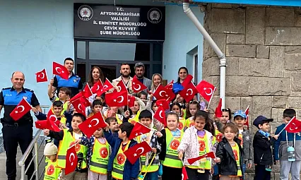 Afyon'da Minikler Polis Oldu!