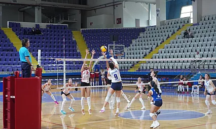 Afyon Gençlik Fileden Mağlup Ayrıldı