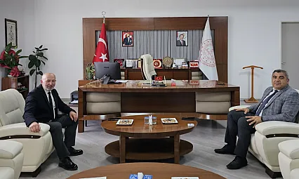 Başkan Siper'den, Müdür Sünnetci'ye Ziyaret
