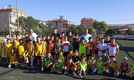 Çocuklara Yönelik Futbol Kursu Başladı