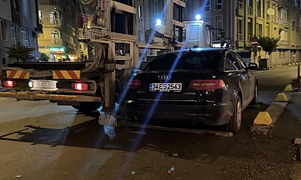 Eskişehir'de Hatalı Park Eden Araca Trafik Ekiplerinden Müdahale