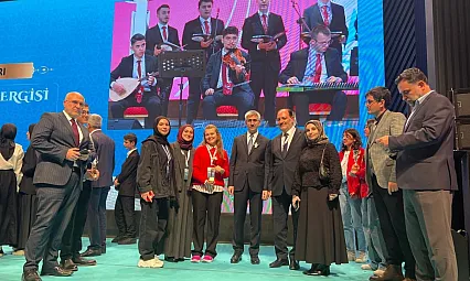 'İmam Hatip Okulları Başarı Örnekleri' Sergisinde Kütahya'ya Çifte Gurur