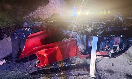 Kavşakta Korkutan Kaza: Otomobil Takla Attı, 3 Yaralı