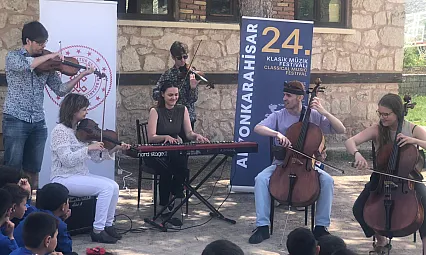 Orda, Bir Köy Var Uzakta… O Köy Klasik Müzik İle Yankılandı