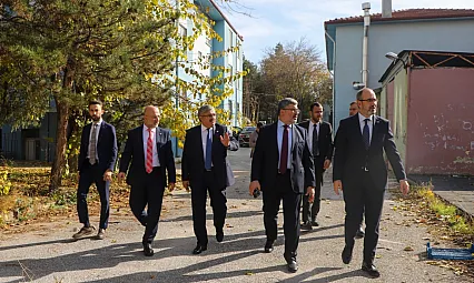 Vekillerden Semt Polikliniği İncelemesi