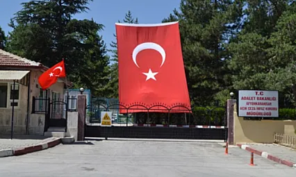 Yeni Hastaneyi Cezaevi'nin Yerine Yapalım