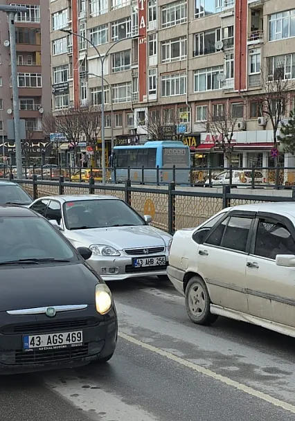 Kütahya'da Toplam Araç Sayısı 294 Bini Aştı: Türkiye Ortalamasının Gerisinde Kaldı