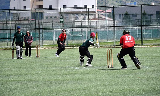 12 Takım, 200 Sporcu, Kıyasıya Mücadele