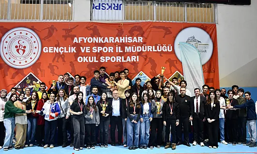 Afyonkarahisar'da Satrançta Fen Lisesi Takımı Şampiyon