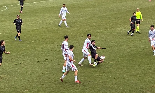 Afyonspor, Balıkesirspor'a Direnemedi