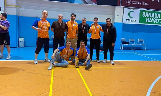 AKÜ Personel Futbol Takımından Dikkat Çeken Başarı