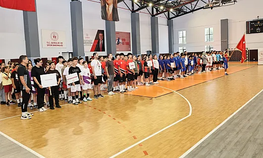 ANALİG Futbol Müsabakaları Manisa'da Başladı
