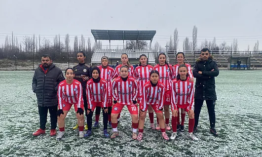 Taşoluk Kadın Futbol Takımı İlk Maçına Deplasmanda Çıkıyor