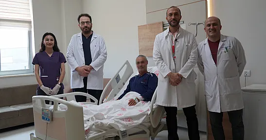 Ağız İçinden Mukozal Yama Alınarak İdrar Kanalı Darlığını Genişletme Ameliyatı Yapıldı