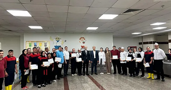 Sağlık Yöneticilerinden Hastane Mutfak Çalışanlarına Özel Ziyaret
