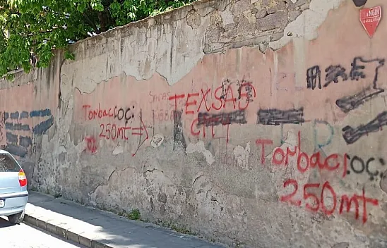 Afyon'a Yakışmayan Duvar