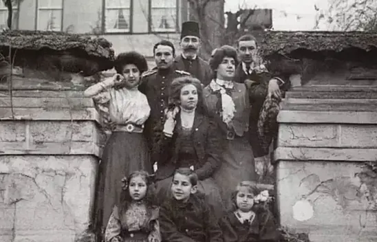 Afyonlu Paşa Ailesi: Kabaağaçlızadeler, Ahmet Cevat Paşa, Mehmet Şakir Paşa, Cevat Şakir