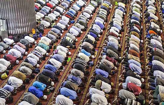 Bayram Namazı Nasıl Kılınır?