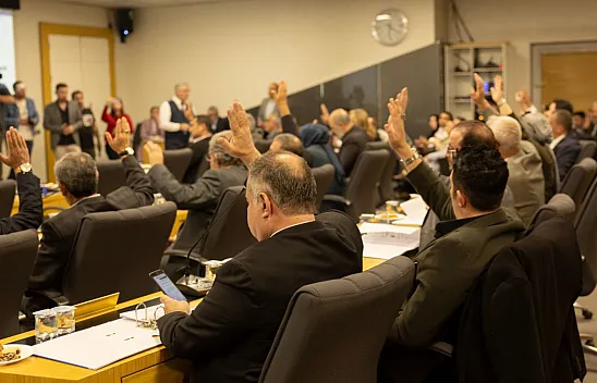 Belediye Meclisi'nin Alkol Kararı Ve Zamlı Su Tarifesi Mahkemelik Oldu