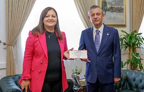 Burcu Köksal AK Parti'ye Geçiyor
