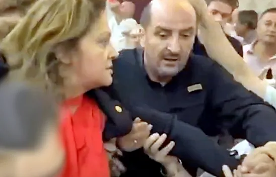 Burcu Köksal Nereye Koşuyor?