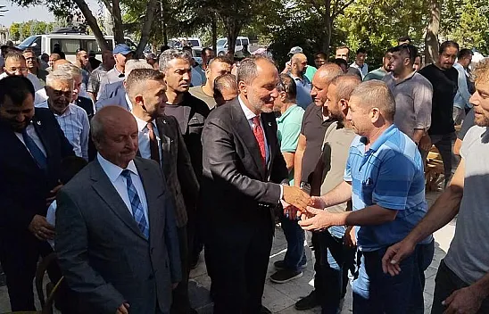 Erbakan: Ülkeyi Faiz Canavarına Teslim Ettiler