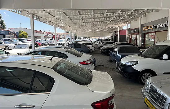 İkinci El Araç Fiyatları Çakıldı