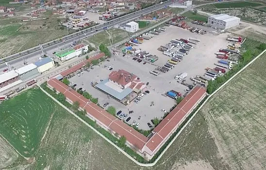 Kamyoncu Esnafı Belediye'ye Tepkili: Yeni Kamyon Garajı İsrafa Yol Açacak