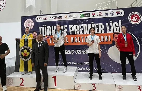 Karate Sporcusu Doğa Açıkgöz, Türkiye 3'üncüsü Oldu