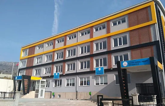 Maver Kemal Ortaokulu 2 Pilot Okuldan Biri Oldu