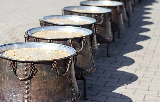 Sultan Divâni Hazretleri'ni yâd ediyoruz